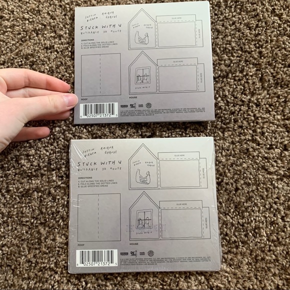 NEW Ariana Grande Signed Stuck With U CD - Picture 7 of 10